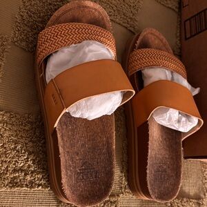 Reef Tan Slide Sandals